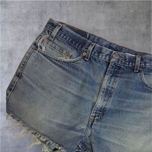 Vintage Levi’s 517 High Rise Cut-Off Shorts